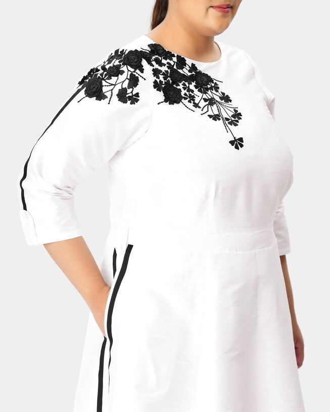 Floral graphic embellished dupioni crewneck dress, White / White, alternate image number null