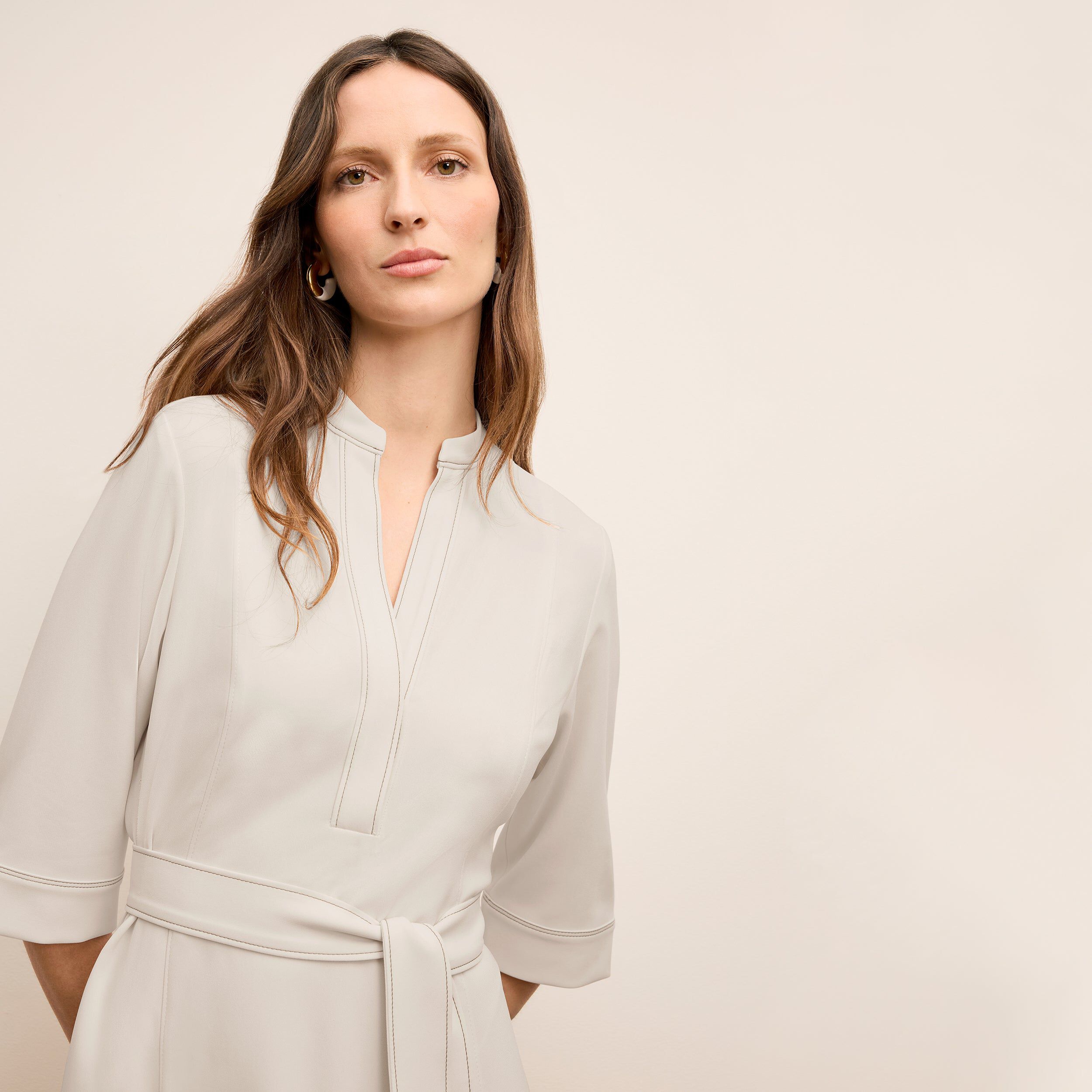 Lauleh Dress - Everyday Crepe with Topstitch, Eggshell / Warm Grey, alternate image number 2