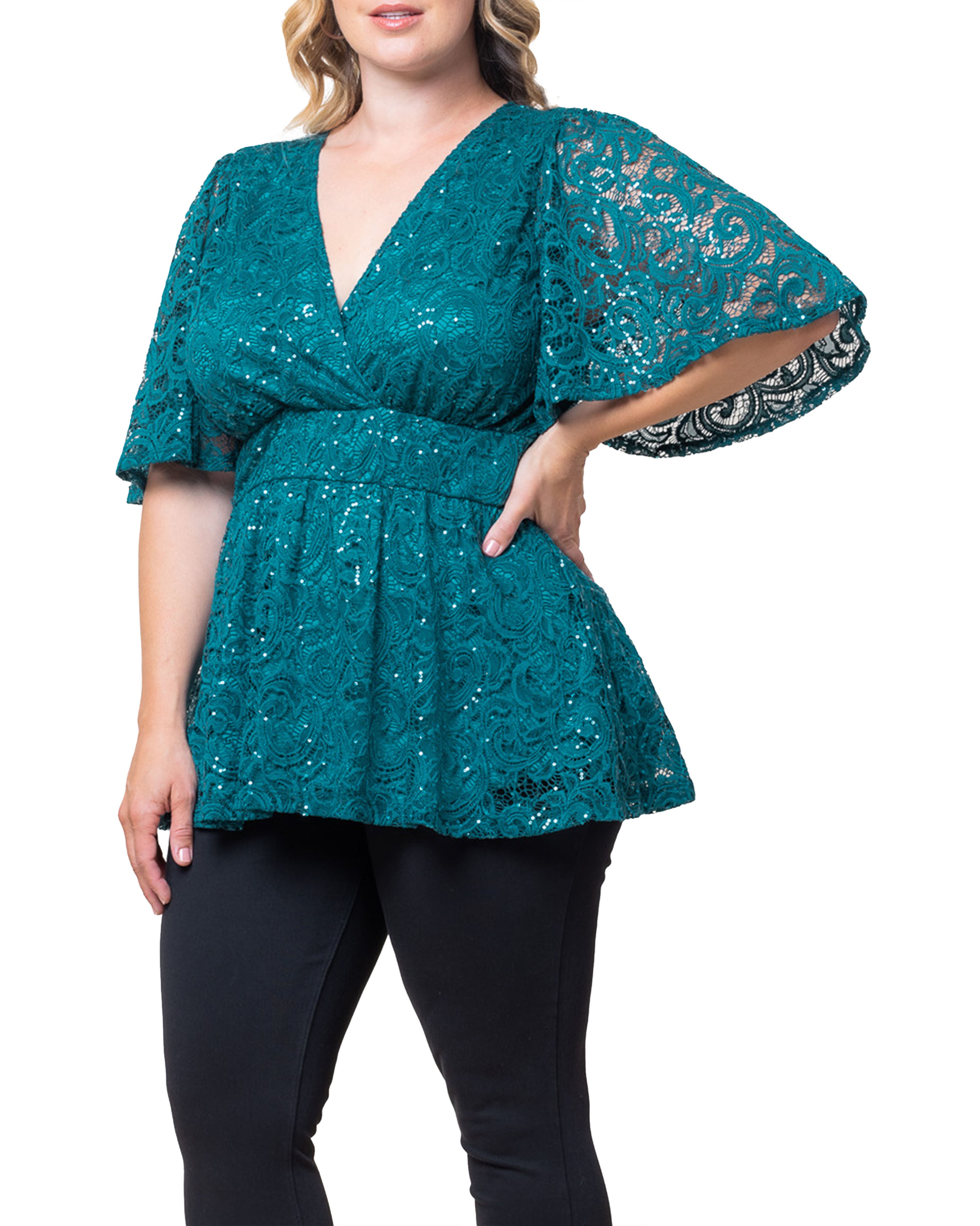 LUXE LACE TOP | Dia & Co