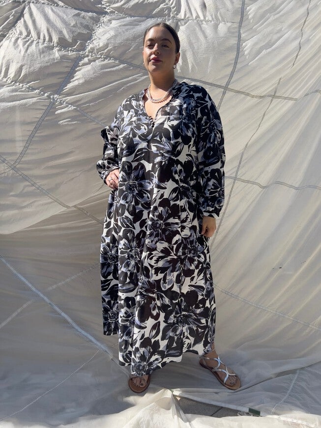 Denni Weekend Dress, Painted floral / Black, alternate image number 2