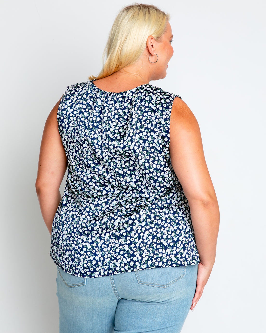 Mara Twist Top, , alternate image number 6