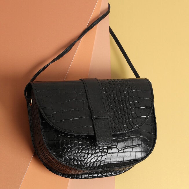 Haute Sauce Women's Croc Curve Sling Bag, Black / Black, alternate image number null