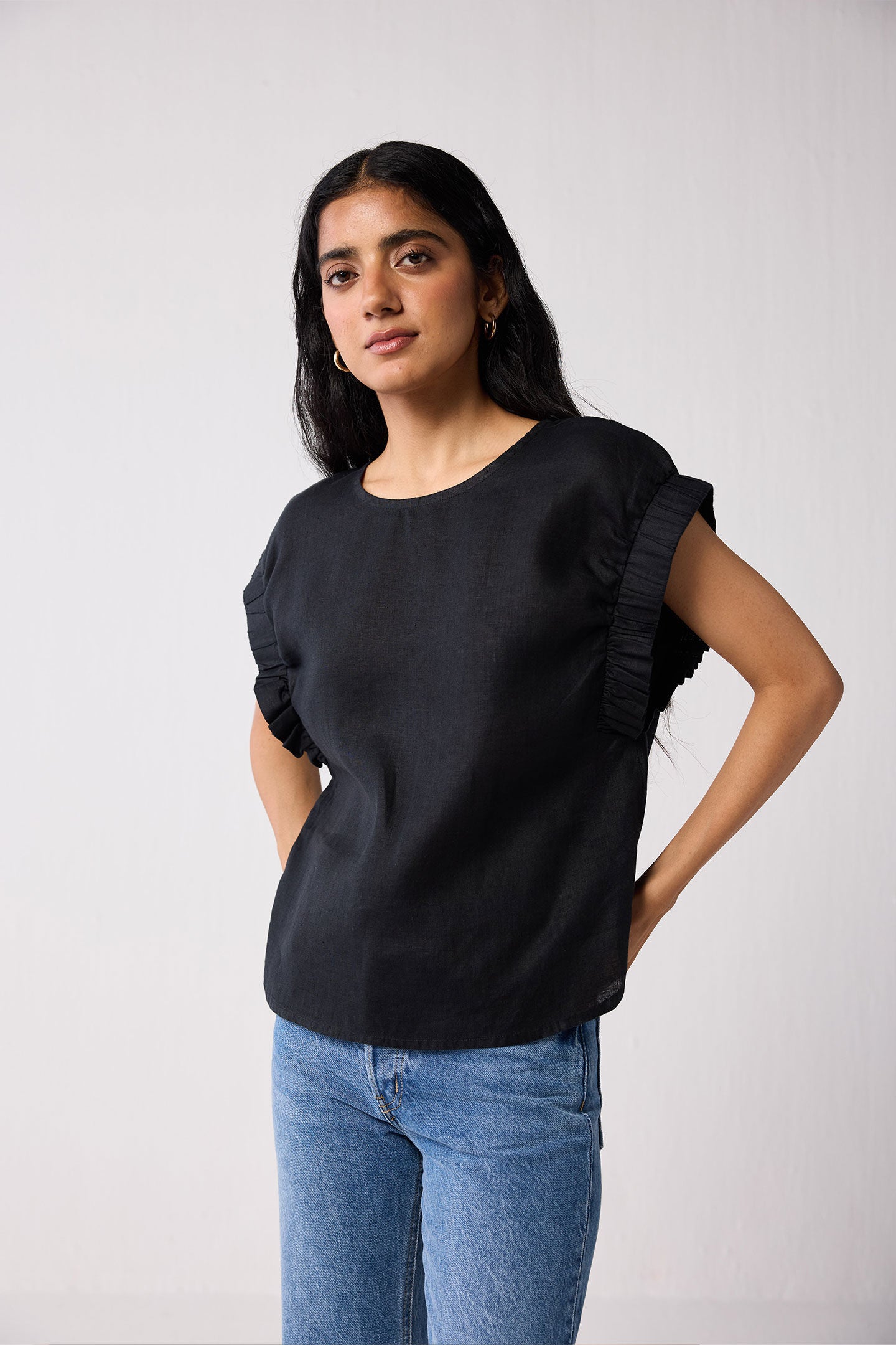 Hemp Top with Gathered Sleeve detail in Black, Black / Black, alternate image number 6