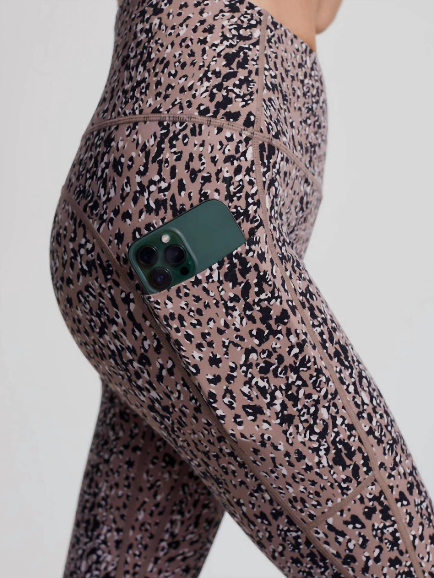 Let'S Go Pocket 25 2.0 Mauve Mix Leggings in Speckle Animal, , alternate image number 3