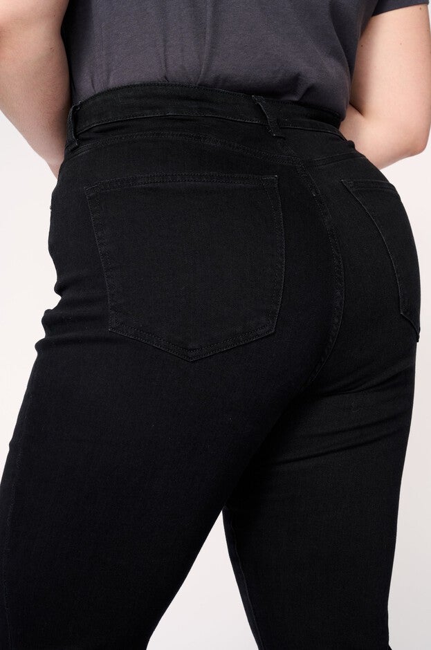 MIA PLUS - FLARE JEANS | WELL, WELL / Black, alternate image number 4