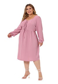 tiered long sleeve midi dress in swiss dot Mauve Smocked Maternity Maxi PinkBlush Look and feel your best in the midi dress Swiss Dot V Neck Tie