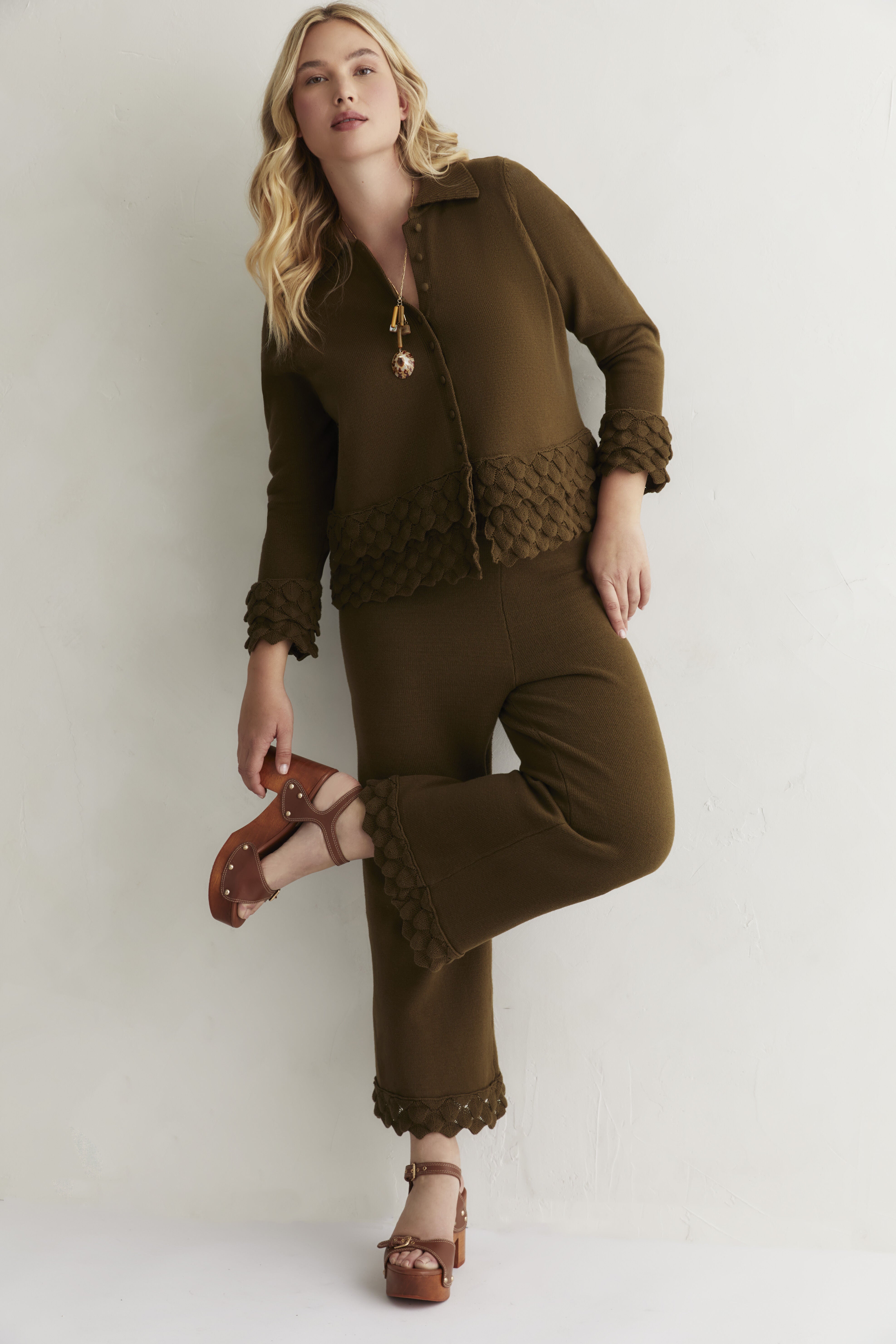 Ruffle Detail Sweater Pant, DARK OLIVE, hi-res image number 0