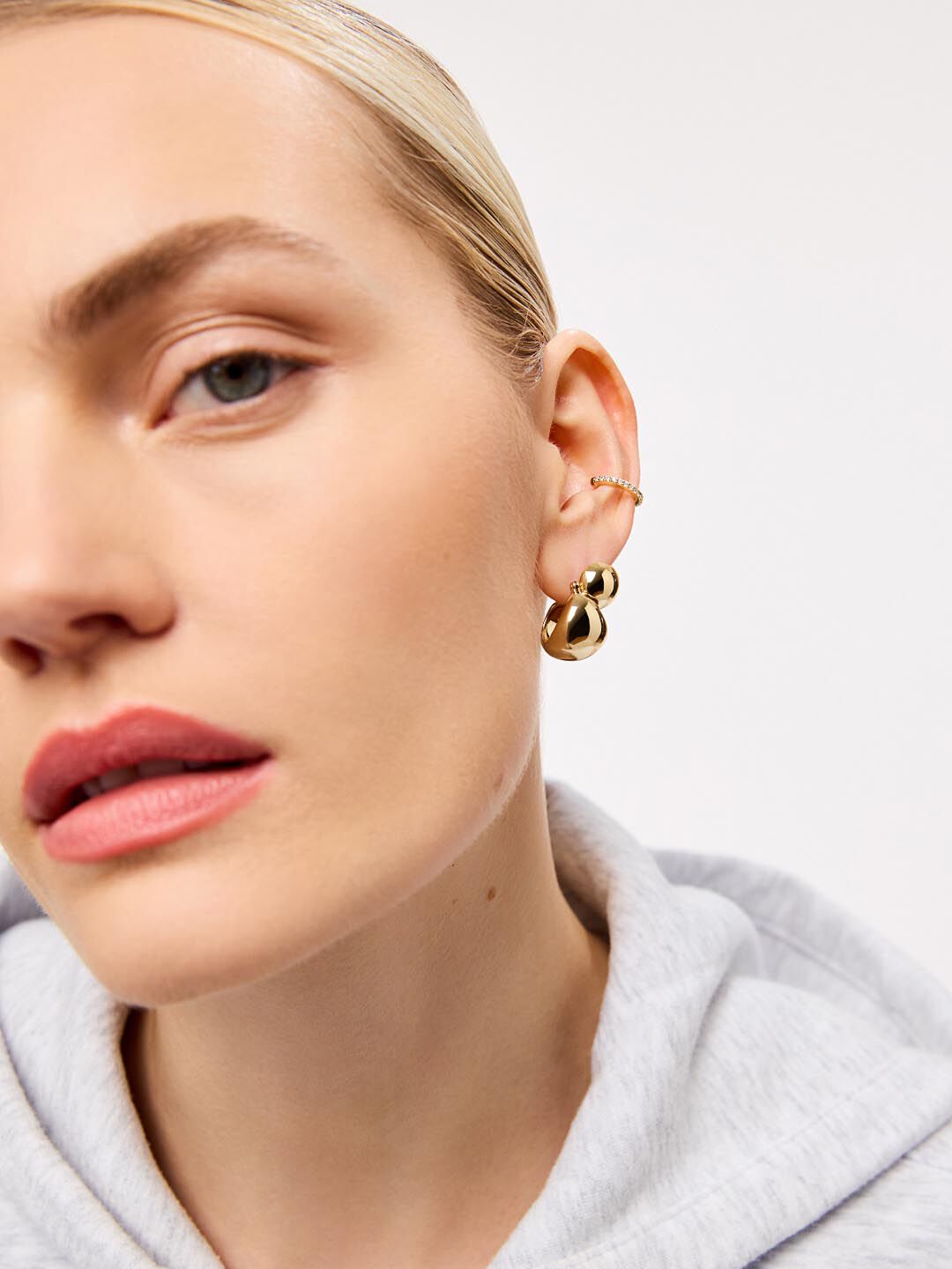 Mini Abby Hoop Earrings, GOLD, alternate image number 5