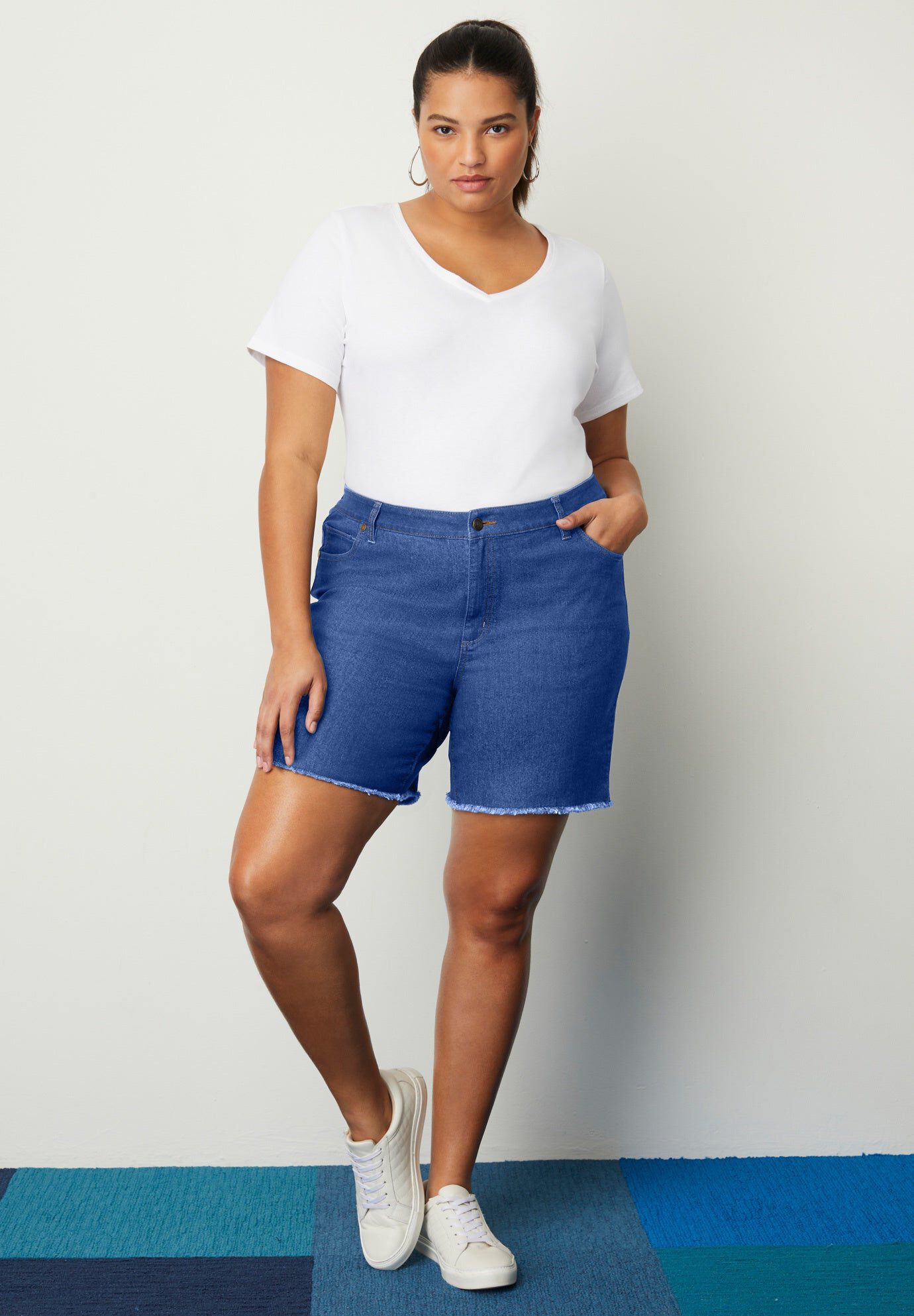 Raw Hem Curvie Fit Denim Shorts, MEDIUM BLUE, hi-res image number 0