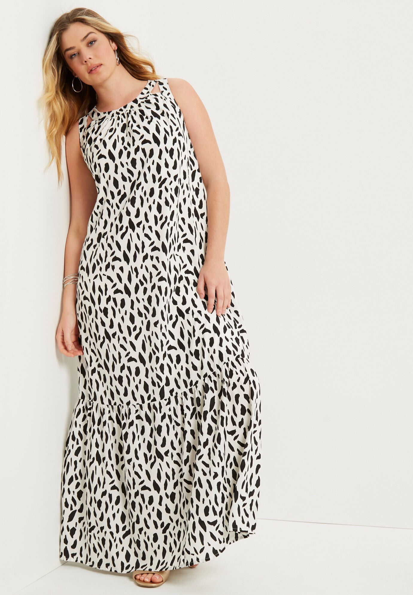 Cutout Neckline Maxi Dress, , alternate image number 4
