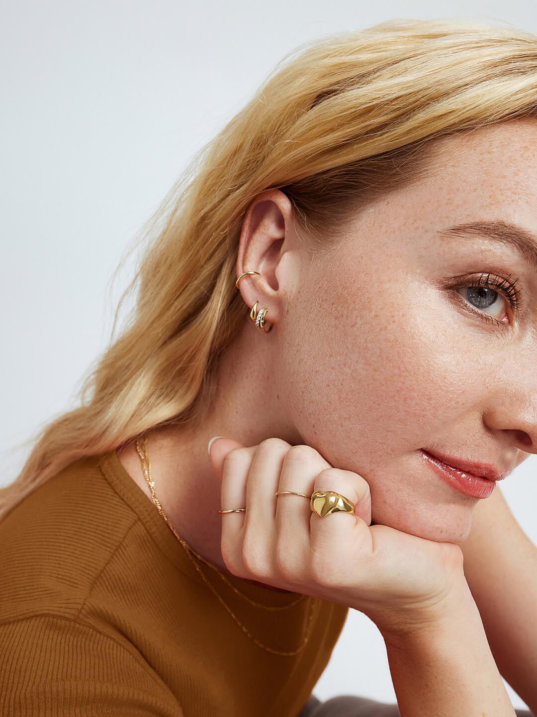 Nate Bold Huggie Hoops, GOLD, alternate image number 4