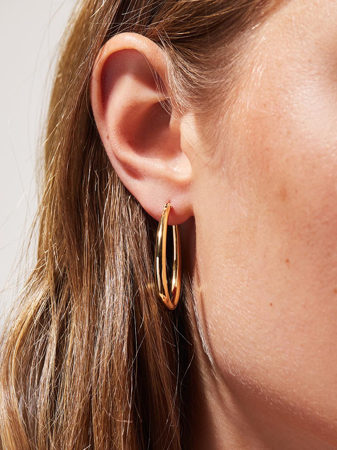 Cuidado Gold Hoop Earrings, GOLD, alternate image number 1