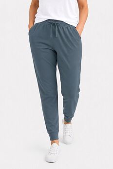 Plus Size Knit Pants With Pockets