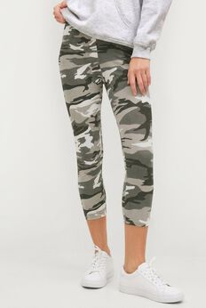 Plus Size Cotton Capri Pants