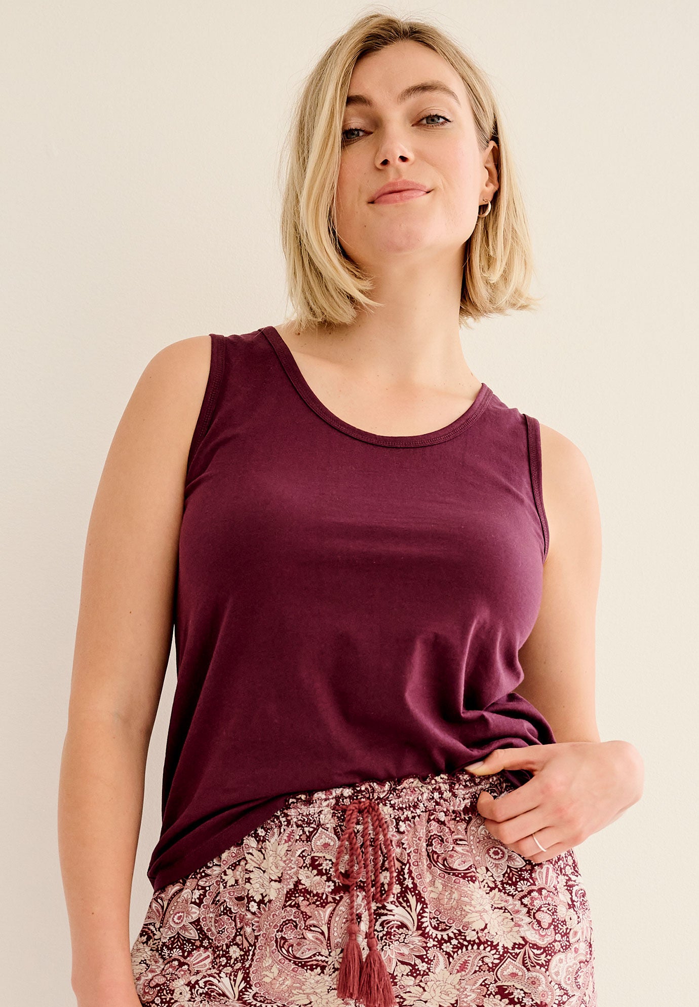 3-Pack Scoopneck Sleeveless Tank, MIDNIGHT BERRY PACK, alternate image number 2