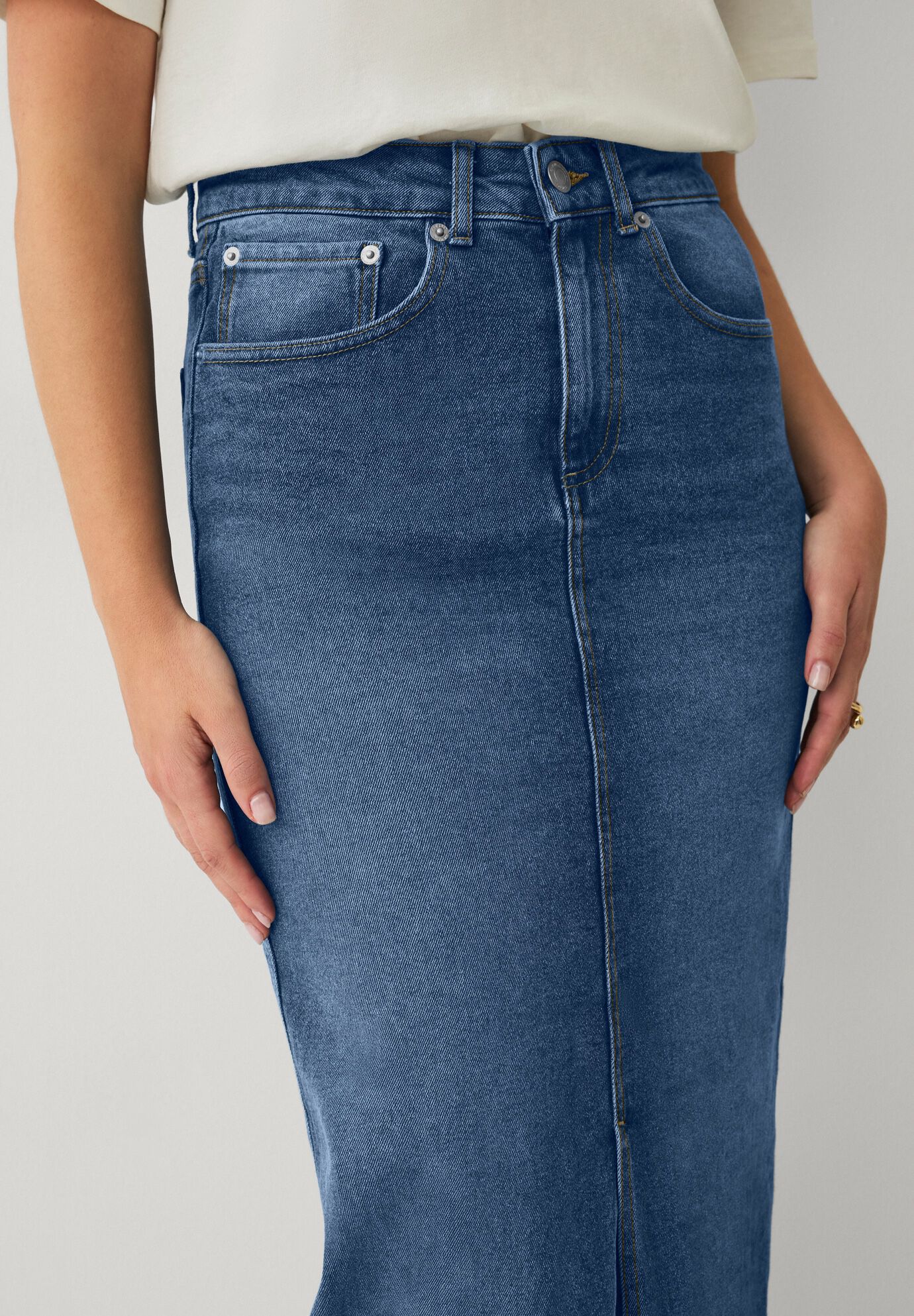 Strecth Denim Mid-rise Maxi Skirt, MEDIUM STONEWASH, alternate image number 2