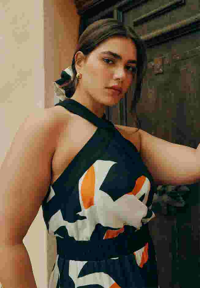 Halter Neck Printed Maxi Dress image number 5