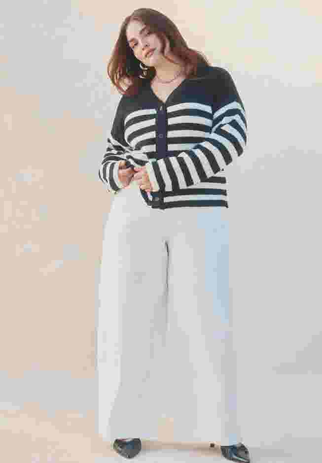 The Yvette Rigid Wide Leg Jean image number 0