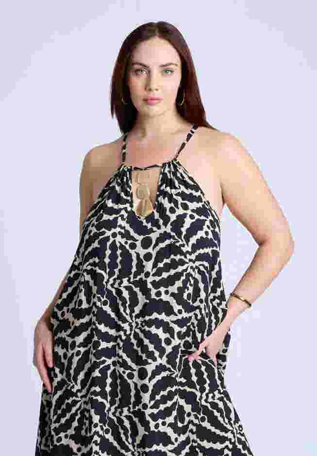Hardware Detail Trapeze Maxi Dress image number 2