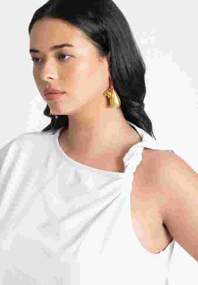 Twist Shoulder Tee image number 1