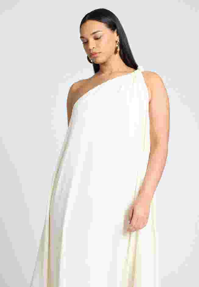 Dramatic Ruffle Gown image number 3