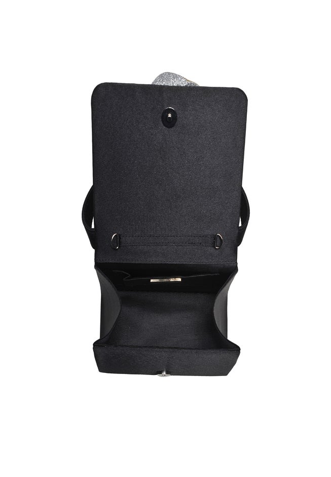 Itzel image number 3