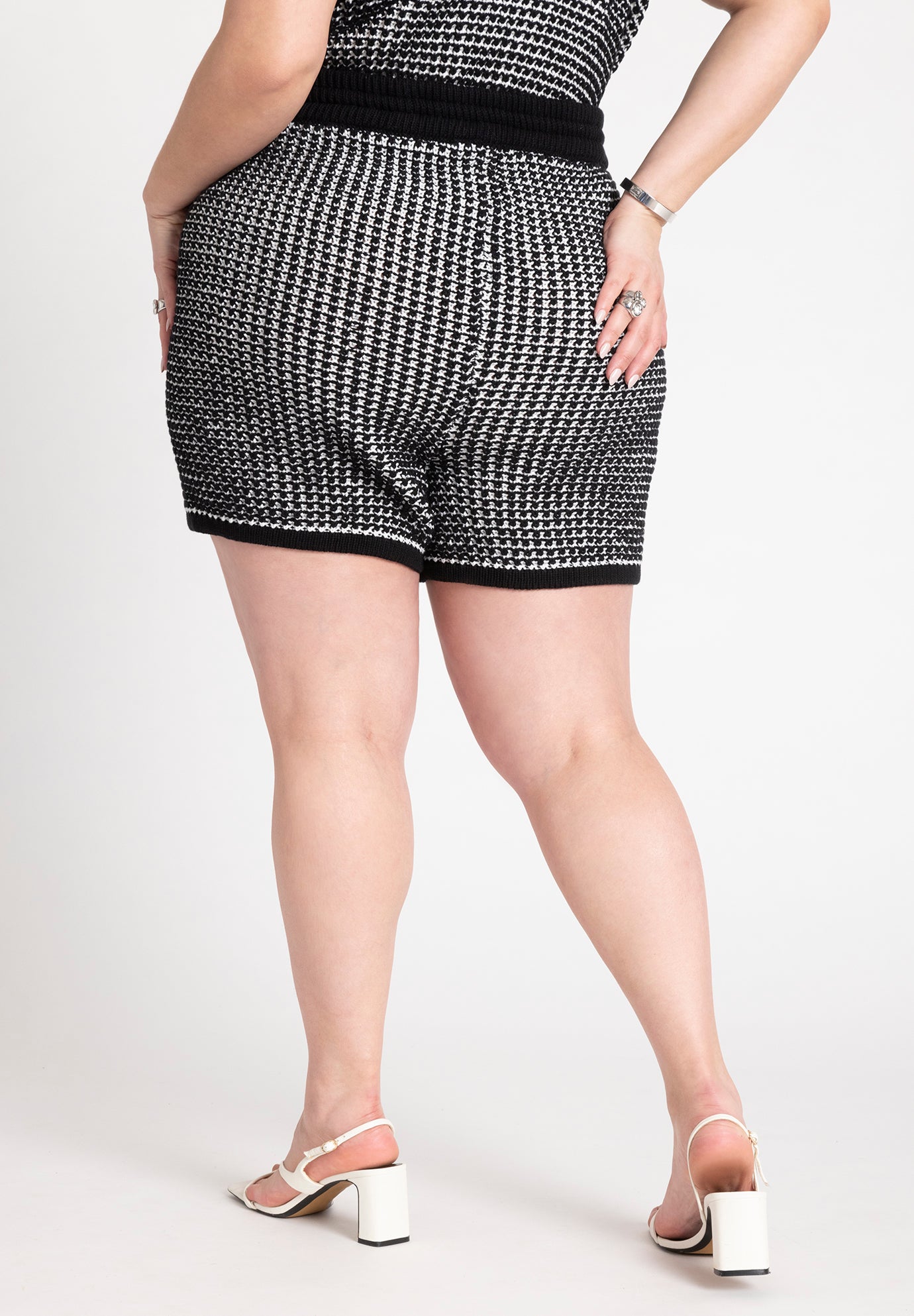 Knitted Short  image number 2