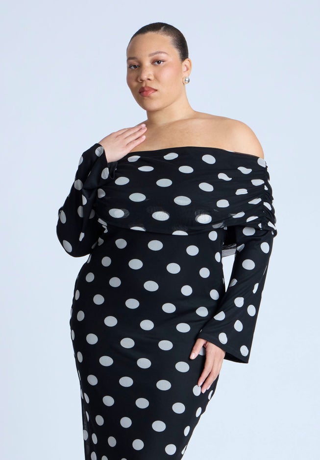 Off Shoulder Printed Dress image number 2
