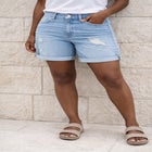 Mid-Rise Stretch 5-Pocket Relaxed Fit Boyfriend Jean Shorts image number null