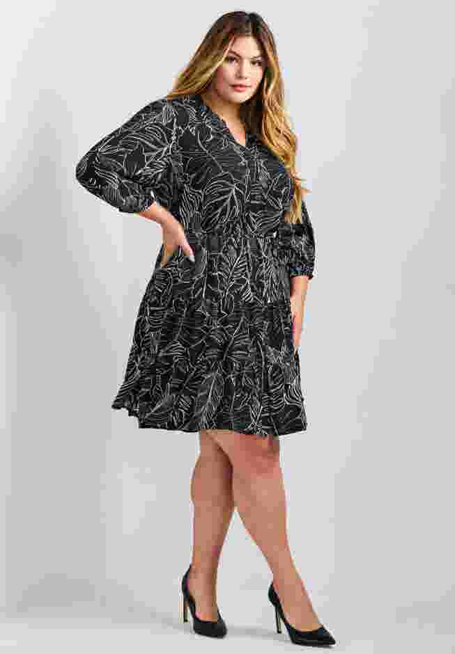 Tessa Tiered Dress image number 2