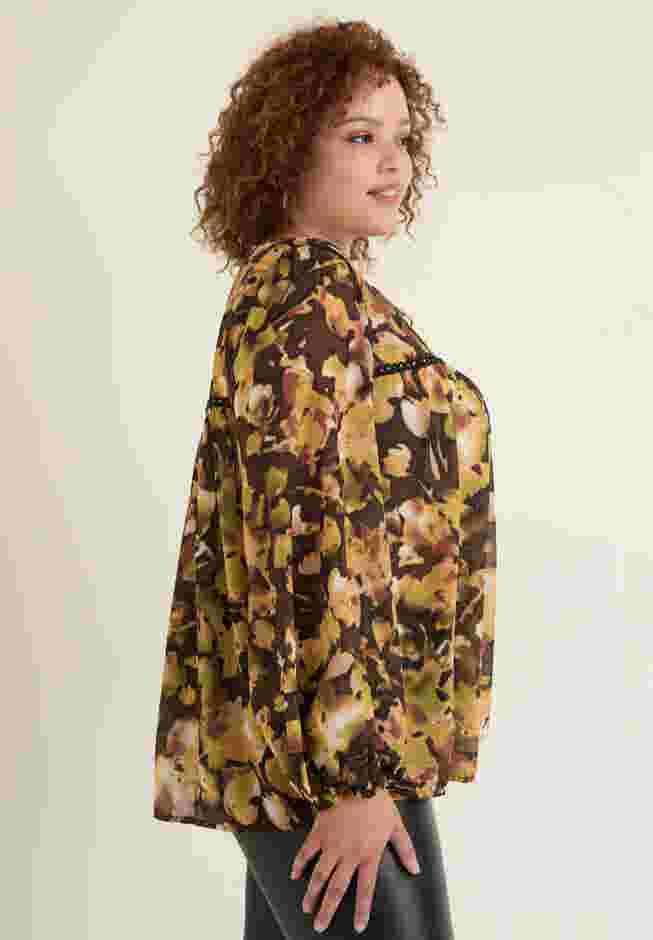 Lace Trim Blouse image number 2