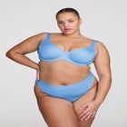 The Scoop - Micro image number null