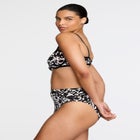 The Balconette - Mesh image number null