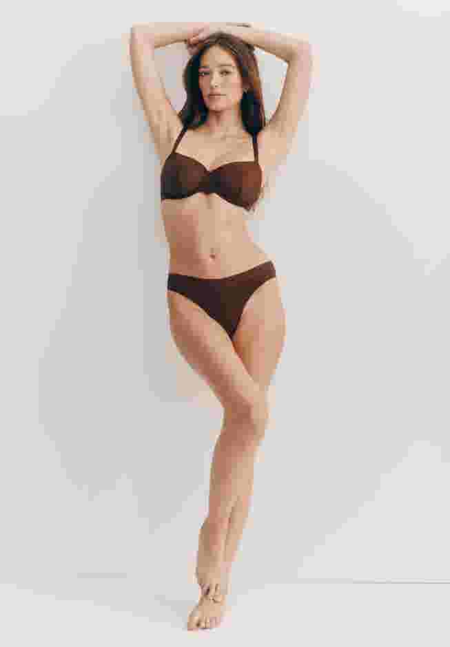 The Thong - Modal image number 3