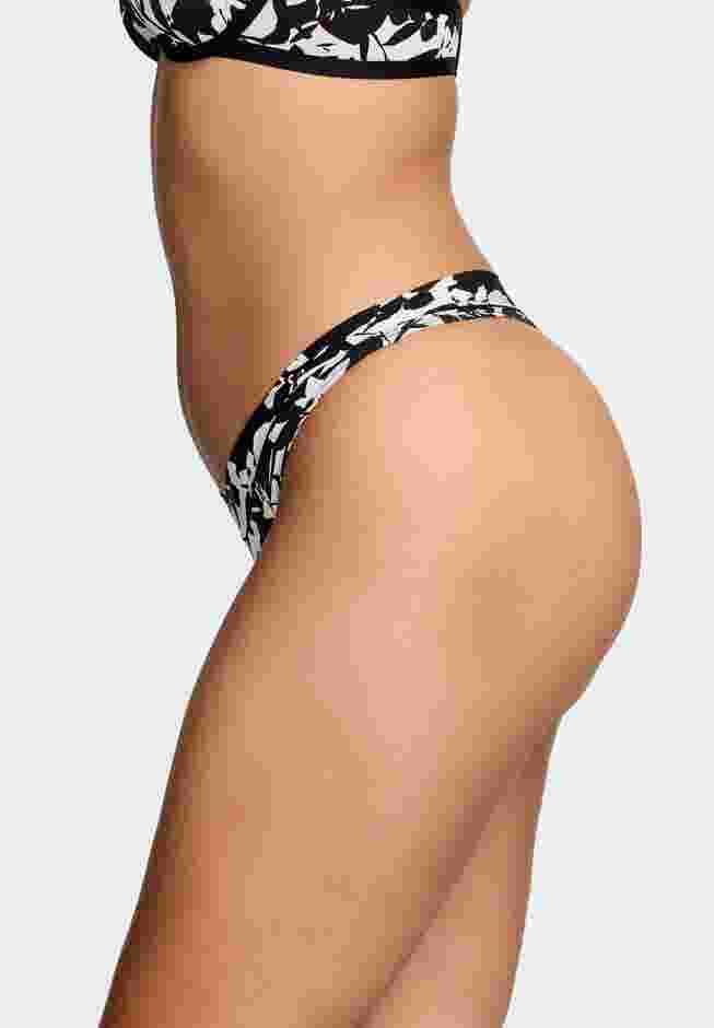 The Thong - Modal image number 7