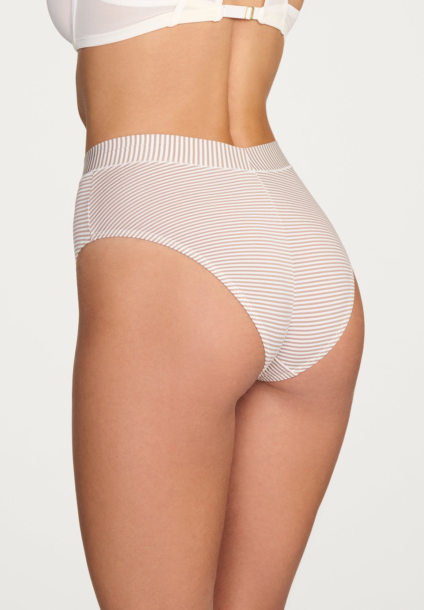 The Highwaist - Modal image number 3