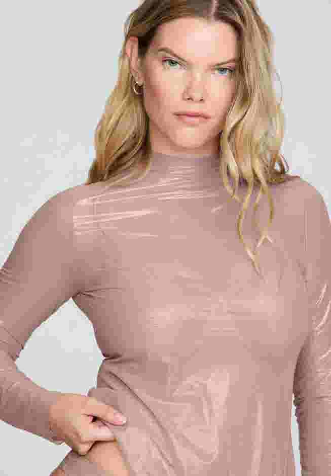 The Mockneck Top - Mesh image number 3