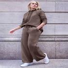 Wide Leg Fleece Sweatpant With Drawstring Waist image number null