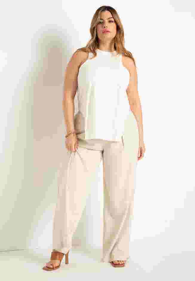 Scooped Hem Tank Top image number 2