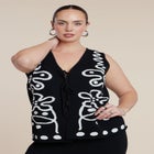 Intarsia Sweater Vest image number null