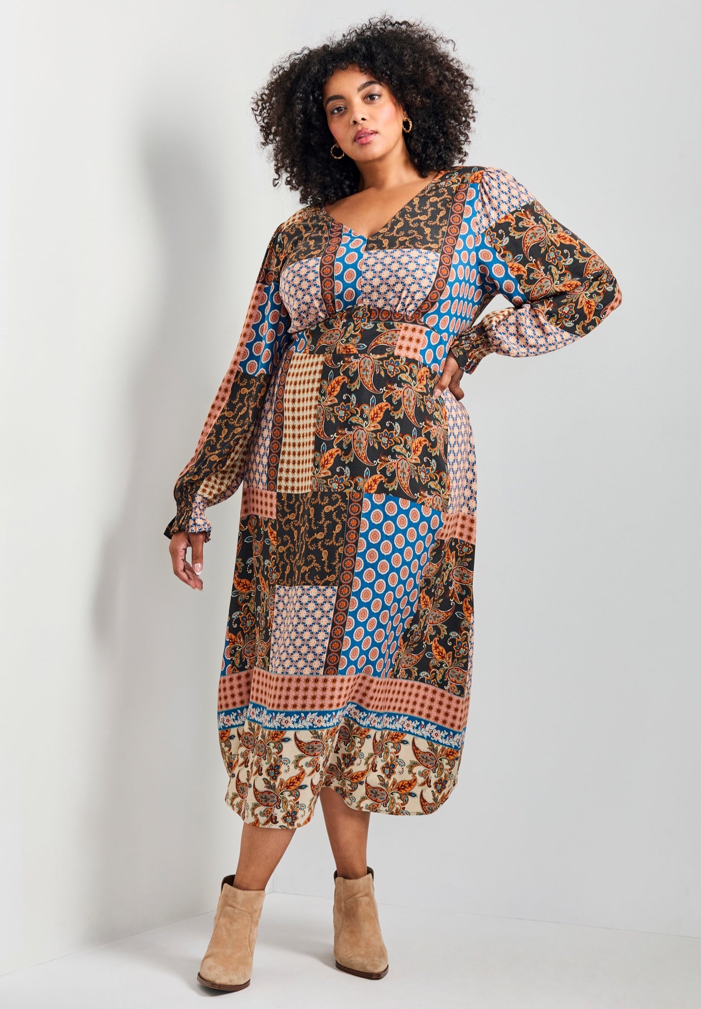 Allure V-Neckline Dress image number 0