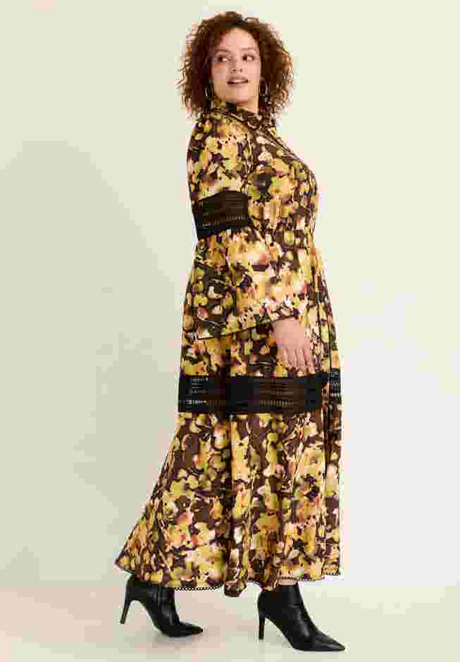 Lace-Panelled Midi Shirt Dress image number 2