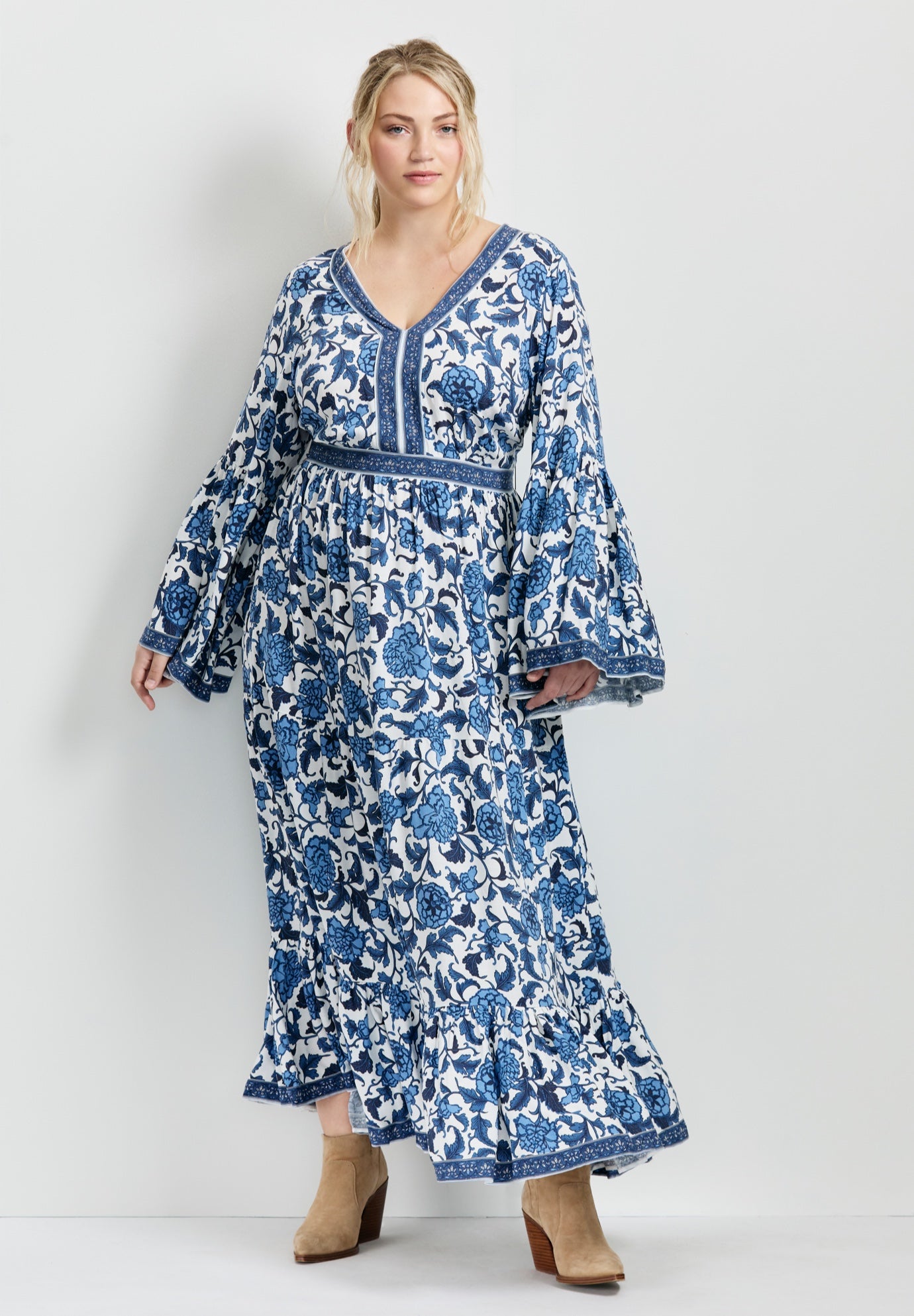Arlo Bell Sleeve Maxi Dress image number 4
