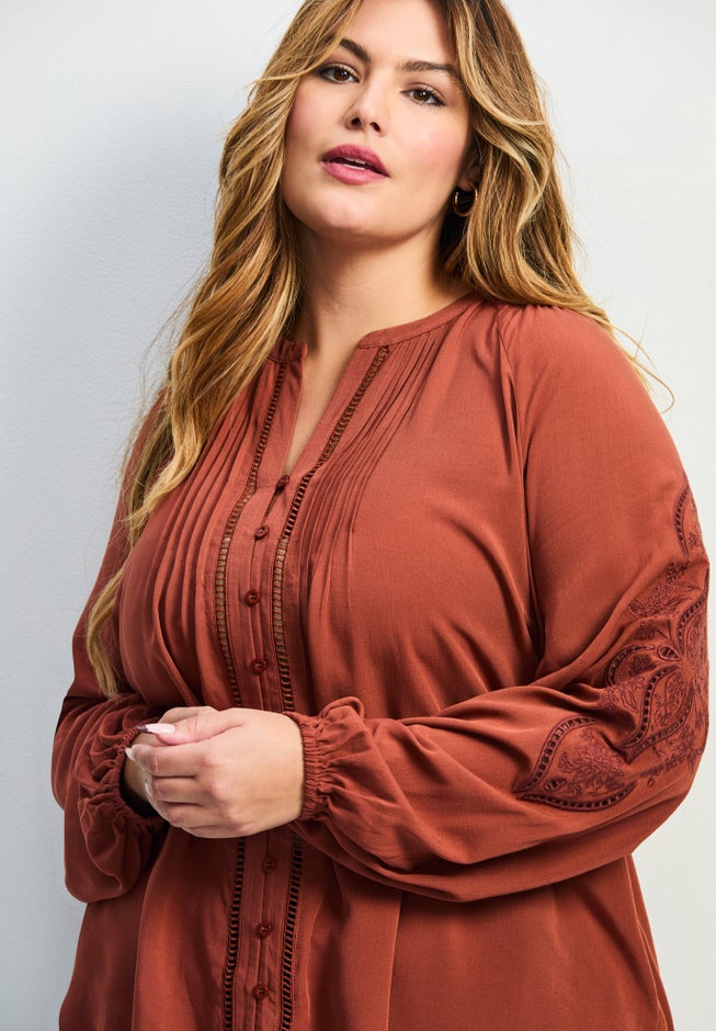 Gabby Embroidered Pintuck Shirt image number 3