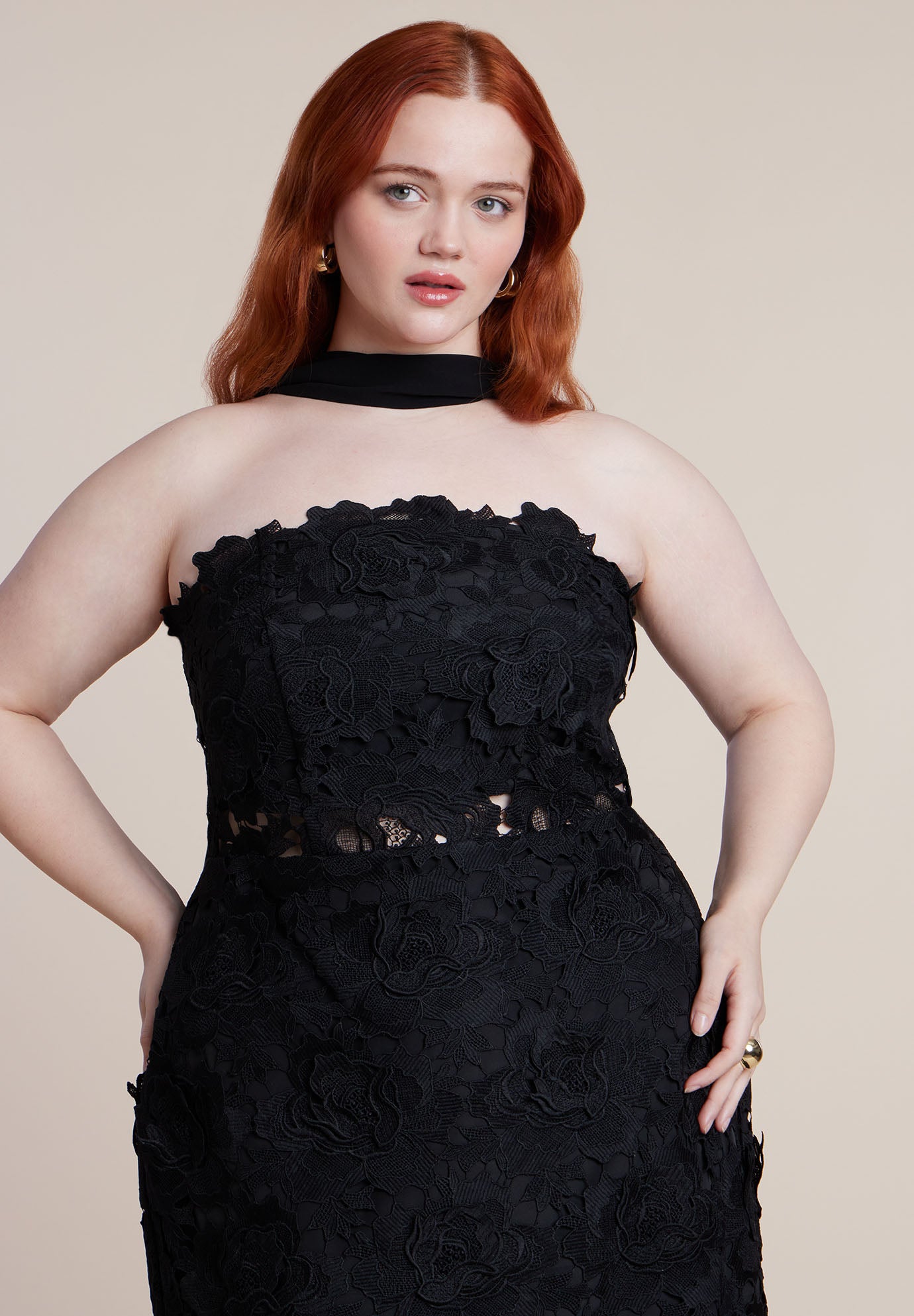 Strapless Lace Dress With Scarf image number 3