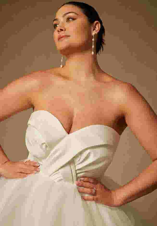 Bridal by ELOQUII Strapless Princess Gown With Full Pleated Skirt image number 2