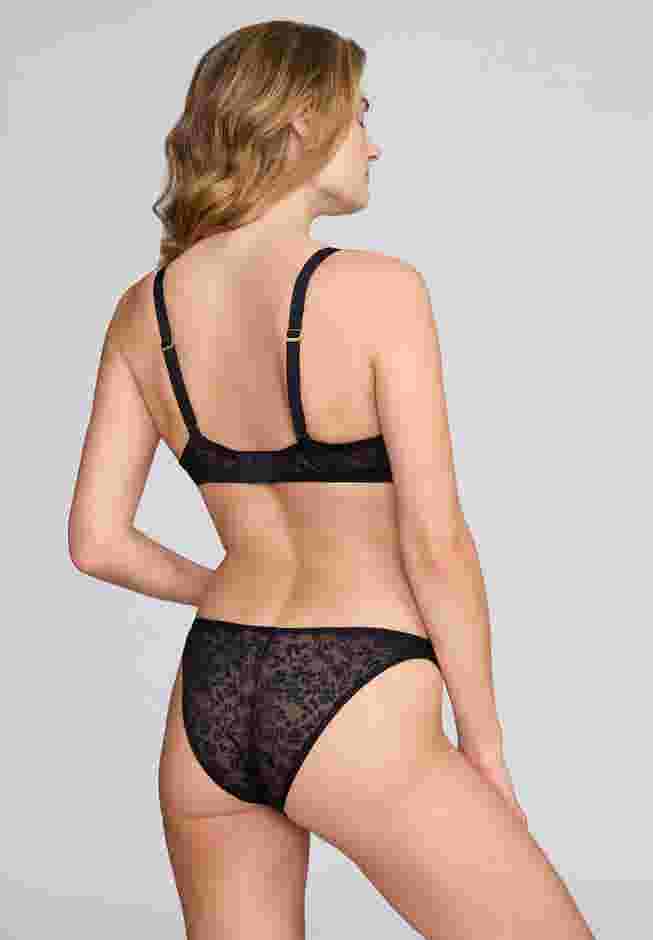 The Plunge – Botanical Lace image number 3