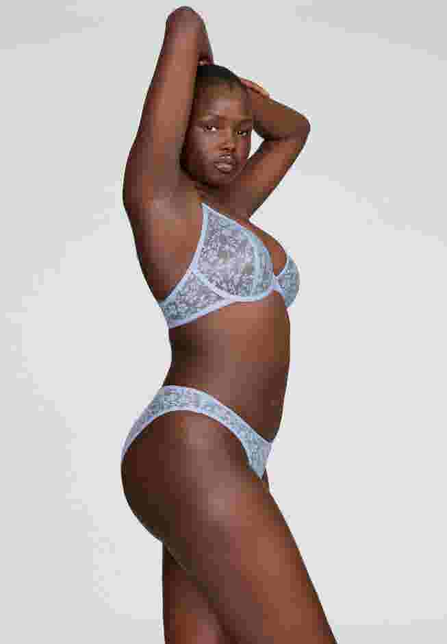 The Plunge – Botanical Lace image number 2