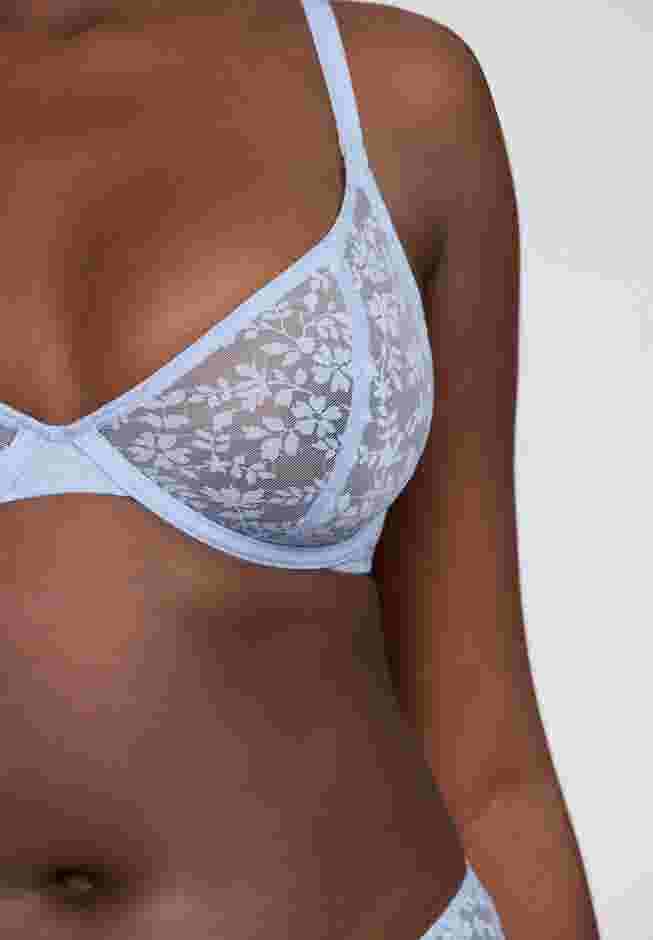 The Plunge – Botanical Lace image number 4