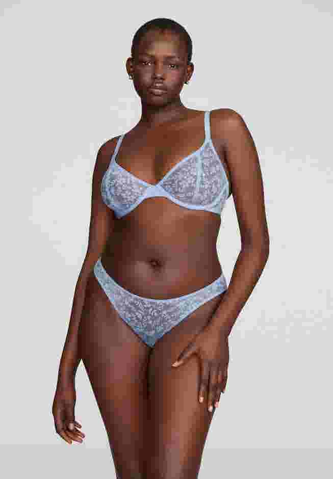 The Plunge – Botanical Lace image number 0